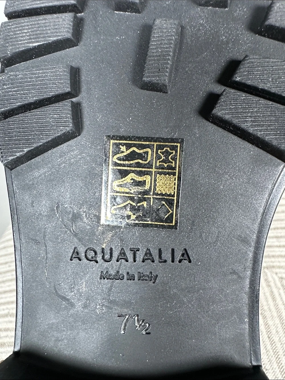 Aquatalia Leila Weatherproof Leather Chelsea Bootie Size 7 1/2 Off White